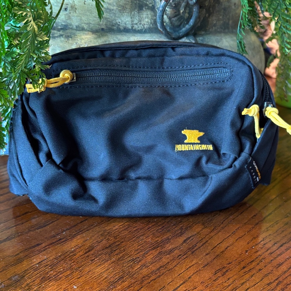 Mountainsmith Vibe Lumbar/Crossbody Bag